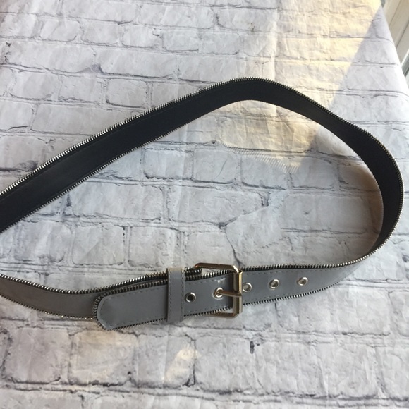 GRAY WITH SILVER ZIPPER DETAILS TRIM BELT SIZE L - Picture 8 of 8